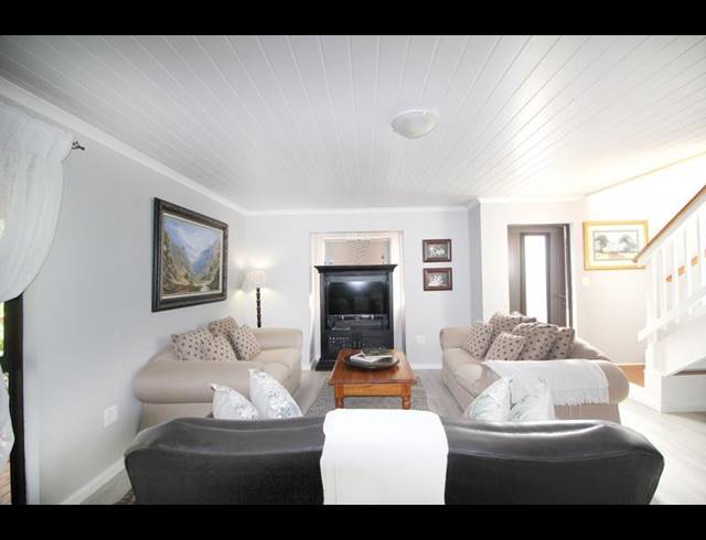3 BEDROOM HOUSE FOR SALE IN DWARSWEGSTRAND